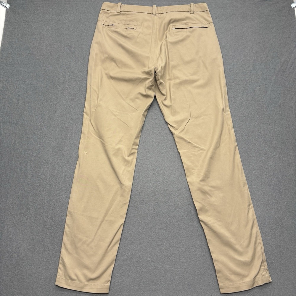 Lululemon Mens 36x33 Beige Commission Pants‎ Chino Warpstreme Performance Golf - Picture 9 of 15